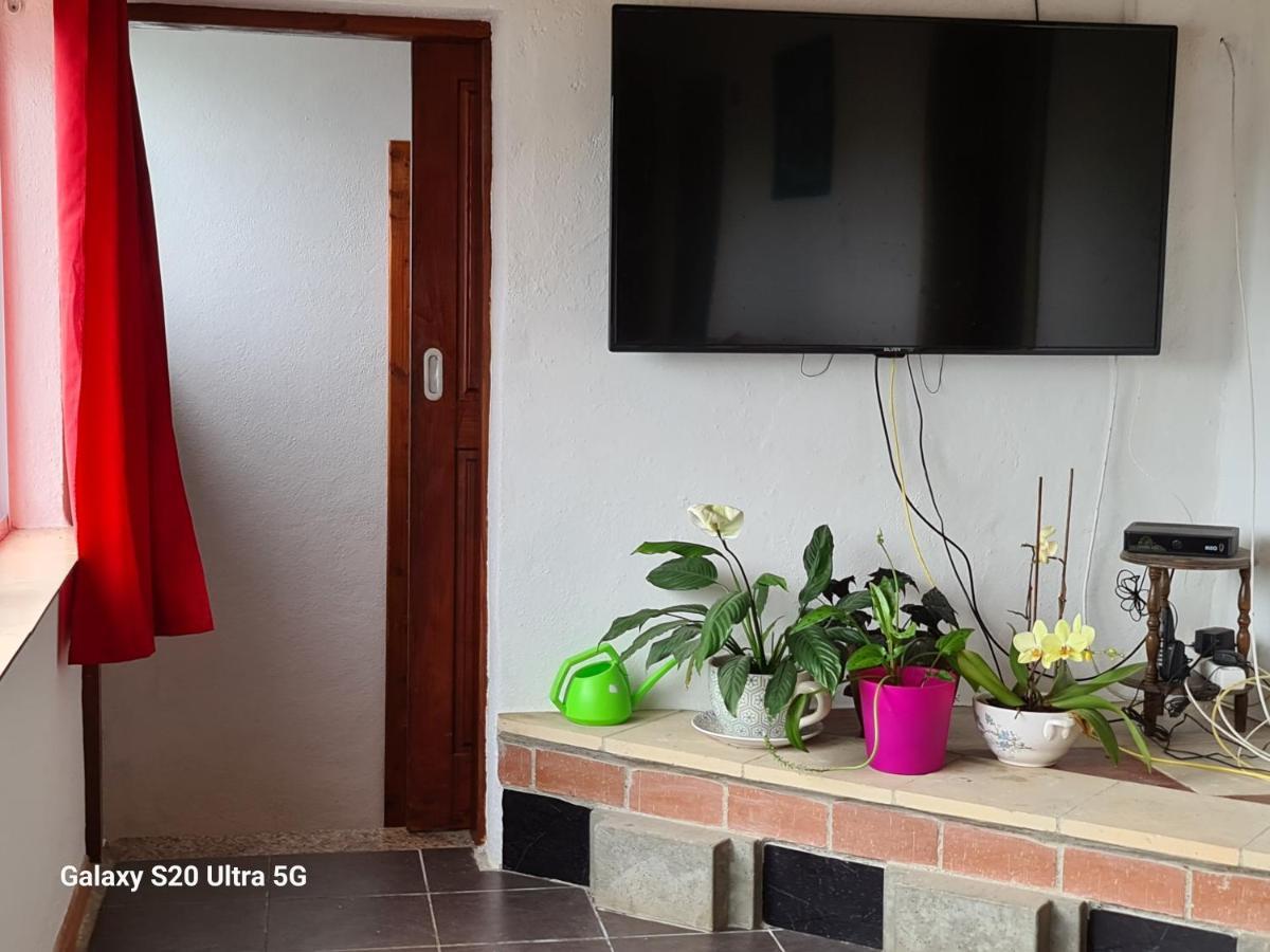 Hotel Ap Luso Brasileiro Lajes das Flores Exteriér fotografie